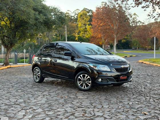 CHEVROLET ONIX 1.4 MPFI LTZ 8V FLEX 4P MANUAL CHEVROLET ONIX 1.4 MPFI LTZ 8V FLEX 4P MANUAL